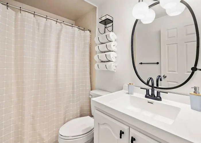 Casa De Vincent With King Casper Bed Holiday home Peoria